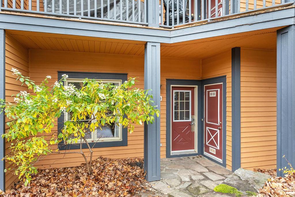 Le Manoir 106-5 By Escapades Tremblant Apartment Монт-Тремблант Екстериор снимка